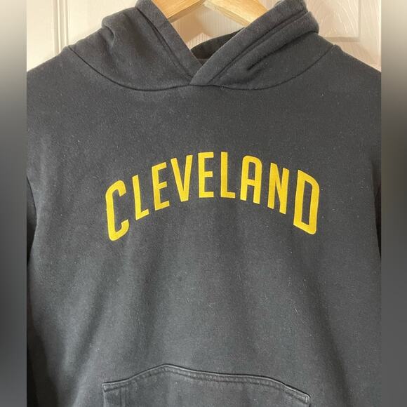 Cleveland Cavaliers Retro Black Active Boys Hoodie Youth Size Large - Picture 2 of 6